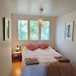 Rollo - Spacious With Sauna Near Center